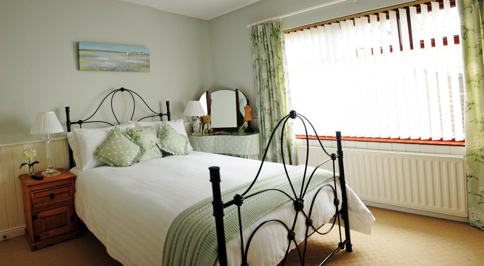 Cottesmore Bed And Breakfast Bushmills Exterior photo